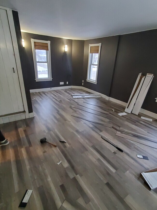 Living room - 2004 Clay St