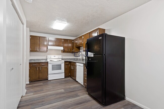 Building Photo - 5858 S 2000 W
