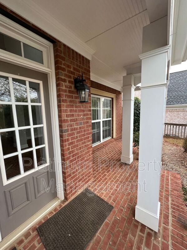 Building Photo - 7170 Belcrest Dr