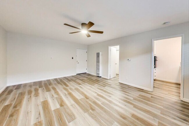 Foto del edificio - 1348 Laurel St