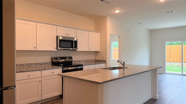 Foto del edificio - 8261 Bufflehead Dr