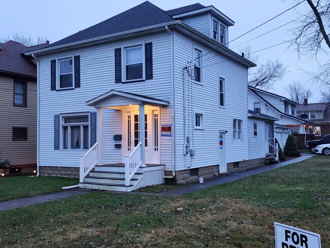 Main Level of home - 302 E Edgewood Ave