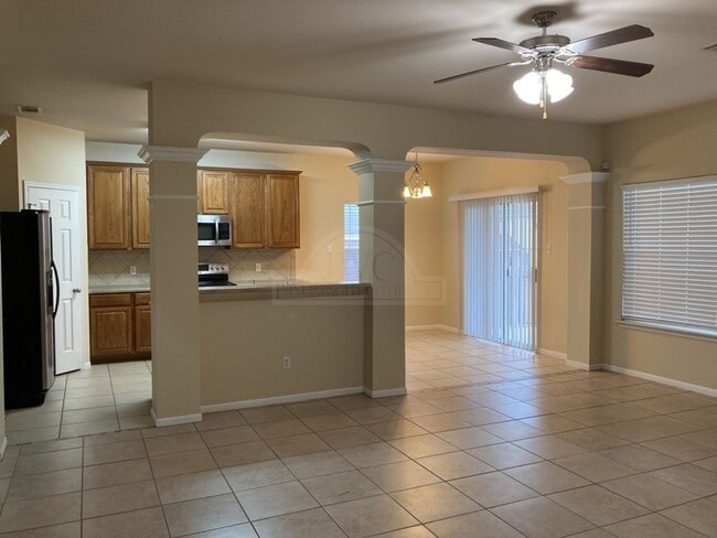 Building Photo - 6205 Nessy Dr