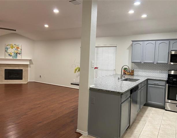 Building Photo - 9812 Fillmore Dr