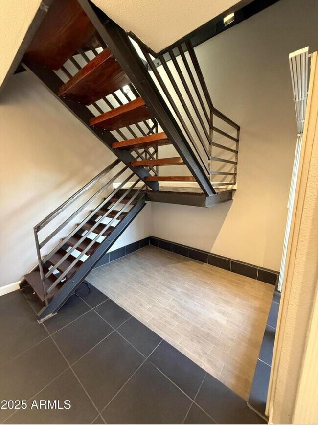 Foto del edificio - 7931 E San Miguel Ave