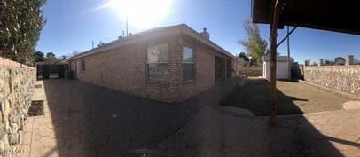 Building Photo - 556 Pinar Del Rio Dr