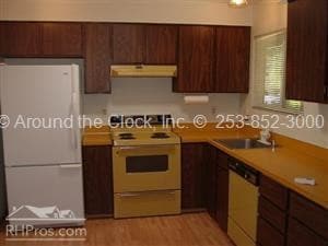 Building Photo - 26435 Timberlane Dr SE