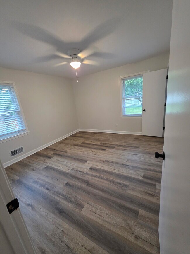 Foto del edificio - 2942 Larkspur Rd