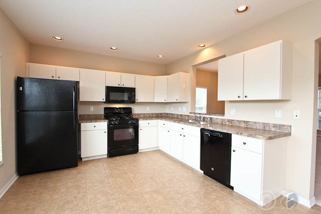 Building Photo - 6366 Bridgecrest Dr | FishHawk Ranch