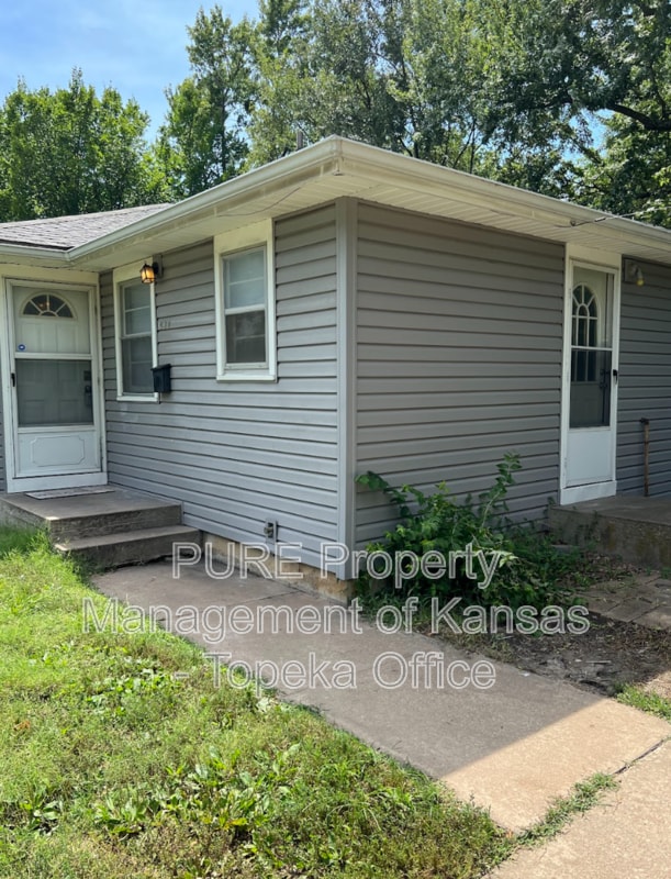 Building Photo - 641 SW Oakley Ave