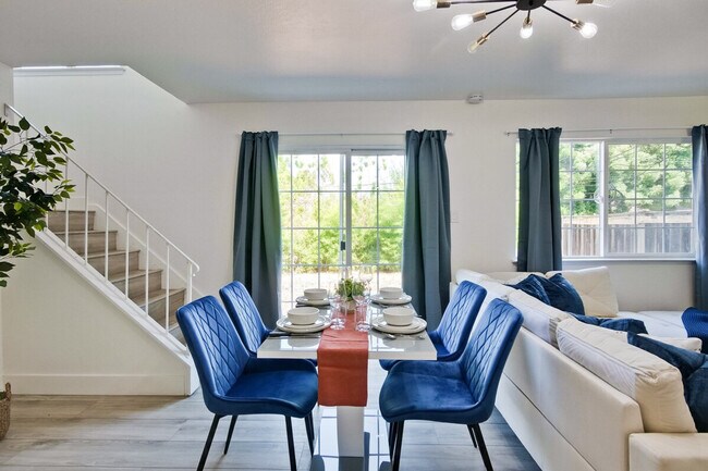 Foto del edificio - 1281 Flora Ave