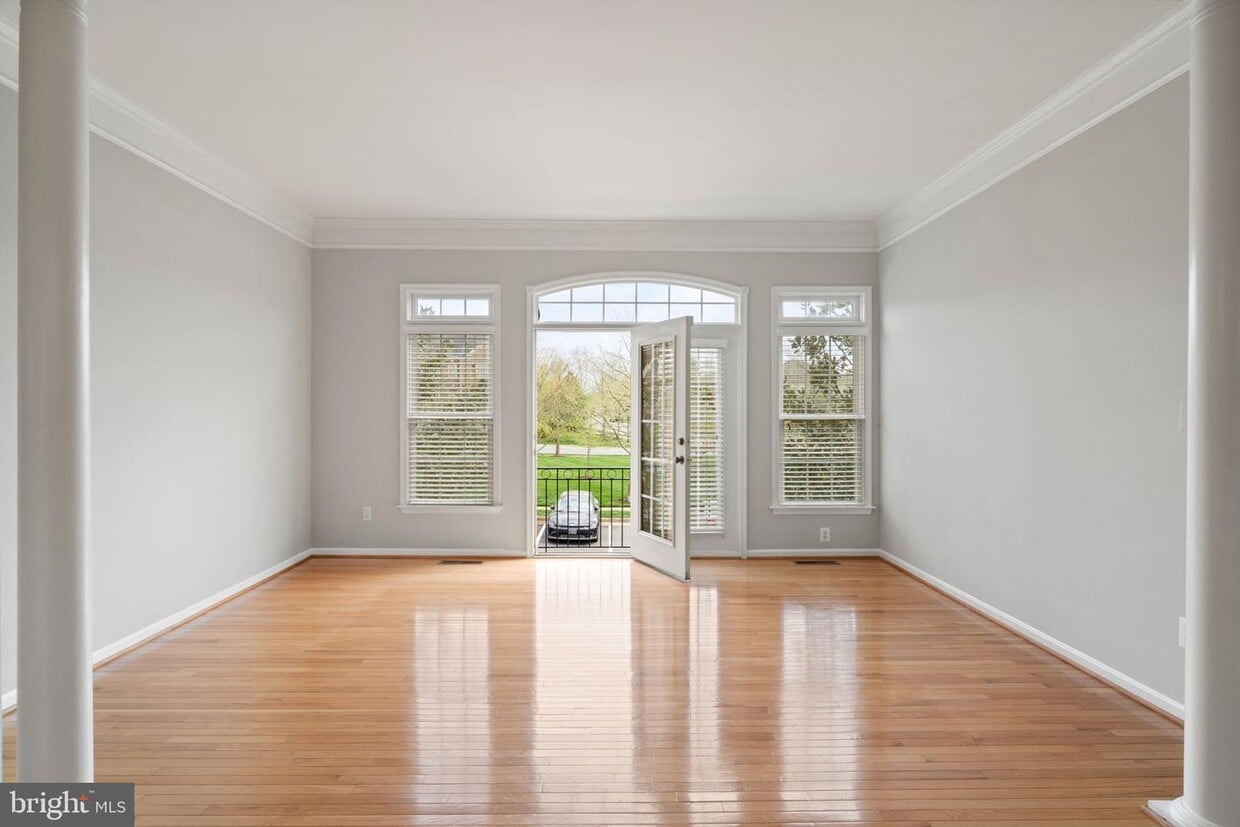 19083 Tow Path Terrace, Leesburg, VA 20176 Townhome Rentals in Leesburg VA