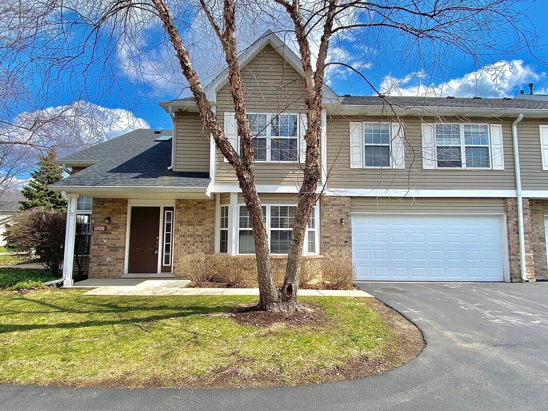 13920 Cambridge Cir, Plainfield, IL 60544 Townhome Rentals in