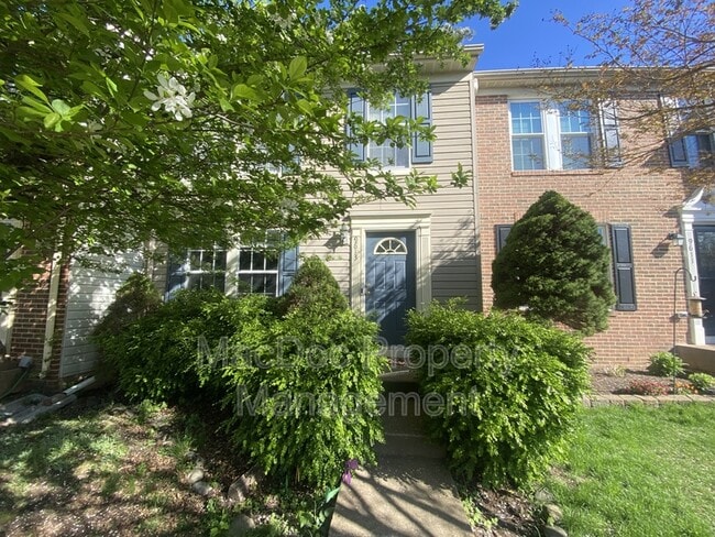 Building Photo - 9613 Becker Ct