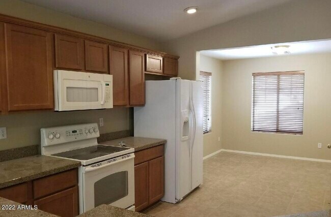Foto del edificio - 14227 W Windrose Dr