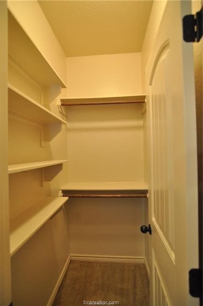 Foto del edificio - August 2026 Pre-Lease!! Spacious 4 Bed, 3 Bath with Covered Patio!