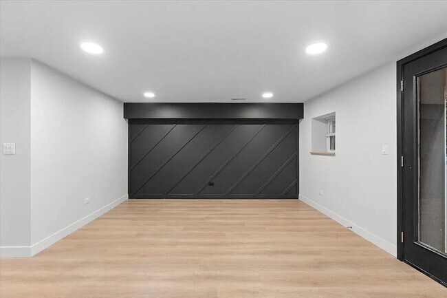 Foto del edificio - 927 N Mozart St