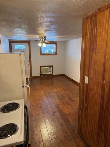 Foto del edificio - 1705 Chris Craft Dr