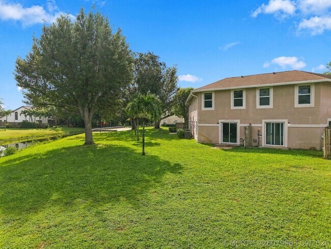 Building Photo - 1031 Goldenrod Rd