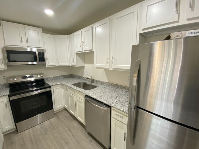 Building Photo - 419 Bimson Ave