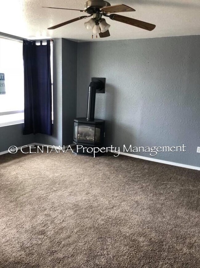 Foto del edificio - 1119 W Broadway St