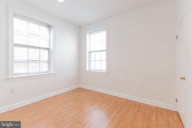 Building Photo - 238 S 8th St