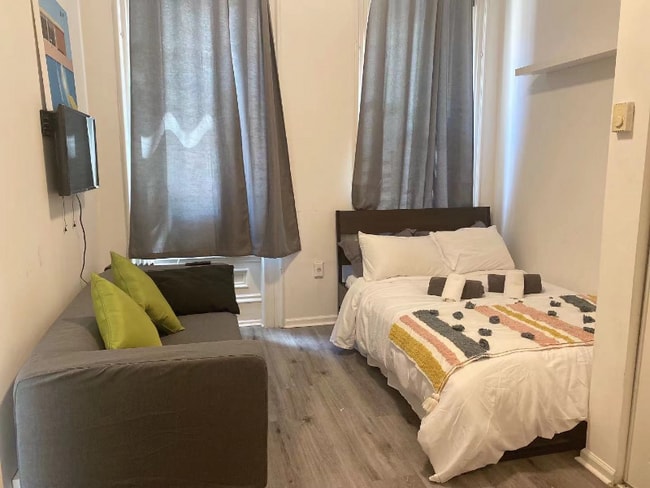 Photo - 1725 Bainbridge St Apartment