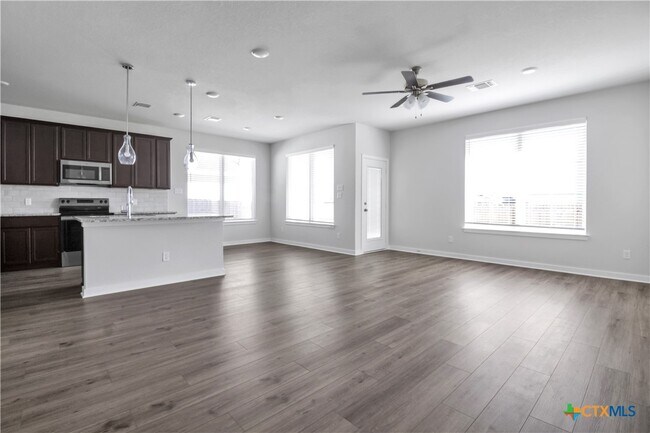 Foto del edificio - 4078 Estes Ct