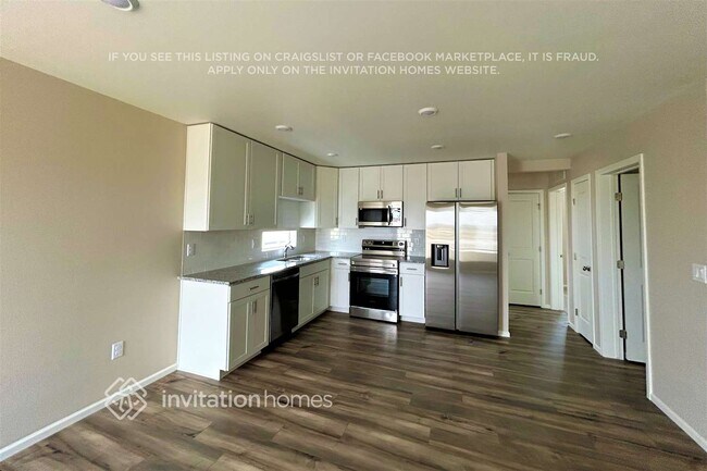Building Photo - 12635 E 101st Dr