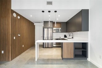 Building Photo - 151 SE 1st St