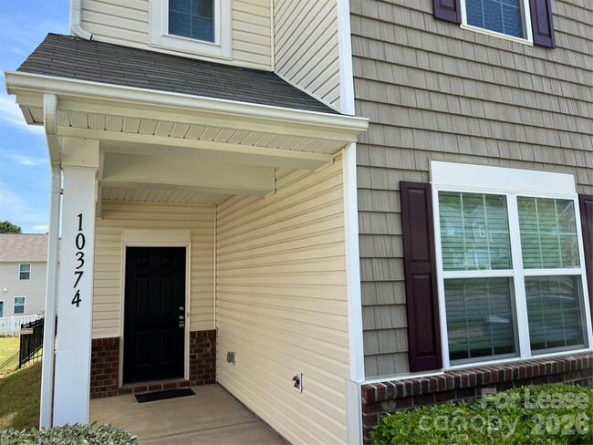 Building Photo - 10374 Rutledge Ridge Dr NW
