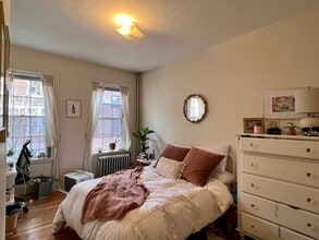 Building Photo - 81 W Cedar St