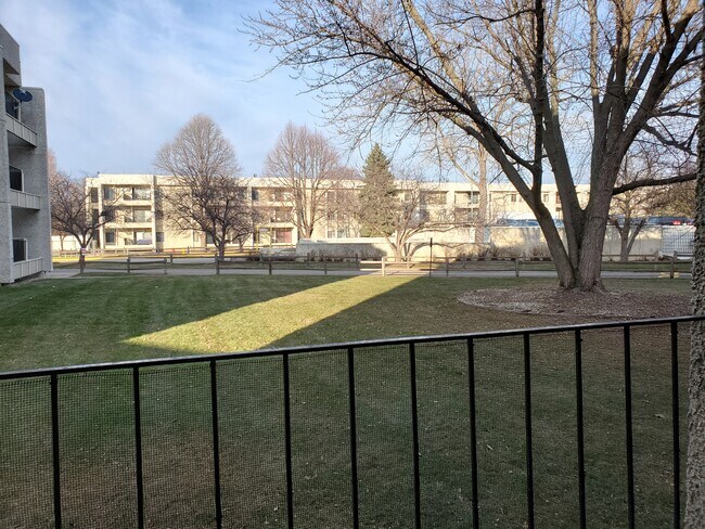 Foto del edificio - 4130 Rahn Rd