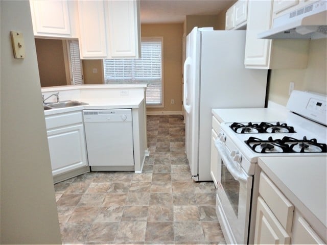 Building Photo - 5035 Wesleyan Dr