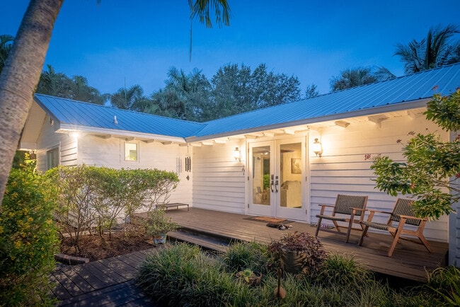 Foto del edificio - 547 SW Riverview St