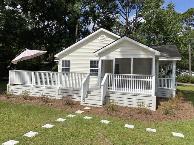 Building Photo - 37 Noble Glen Dr