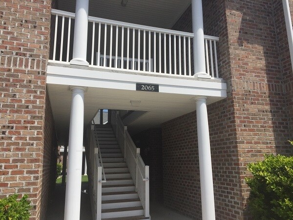 Foto del edificio - 2065 Silvercrest Dr