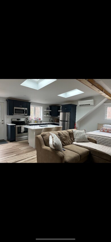 Foto principal - 1 Macombers Way