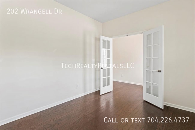 Foto del edificio - 202 Wrangell Dr