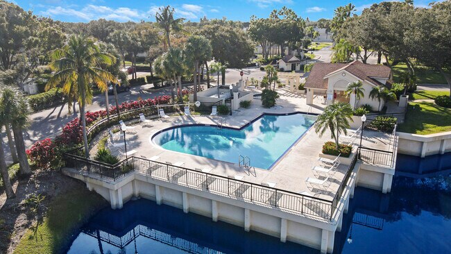 Foto del edificio - 8140 Bridgewater Ct