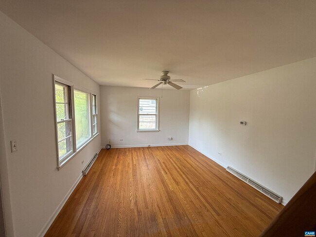 Foto del edificio - 913 Druid Ave
