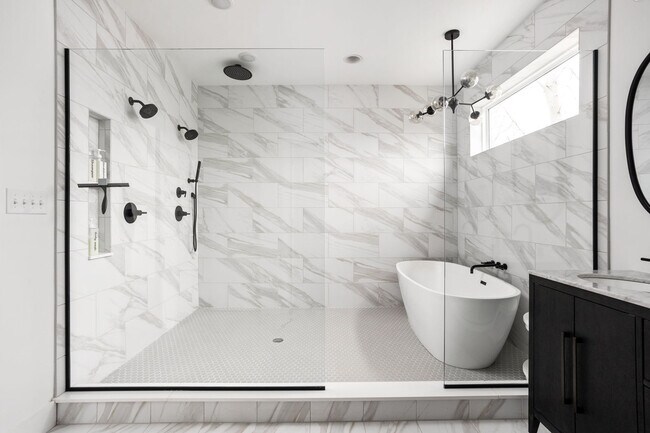 Building Photo - 1409 Linden St