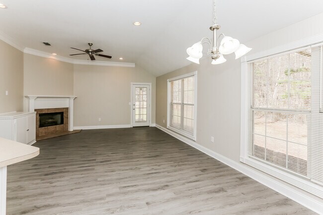 Foto del edificio - 204 Chinkapin Ct