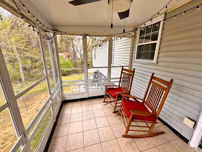 Foto del edificio - 53 Paw Paw Dr