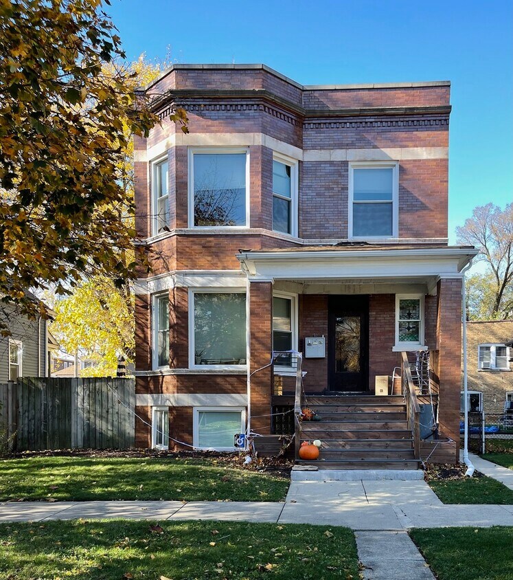 Primary Photo - 905 Marengo Ave