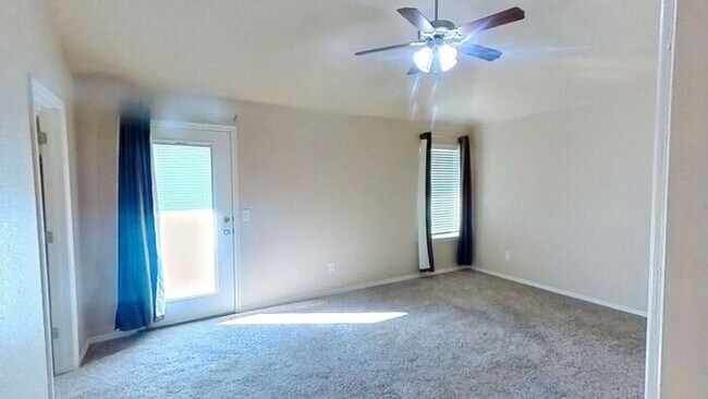 Foto del edificio - Great 3/2 off of S Czech Hall Rd