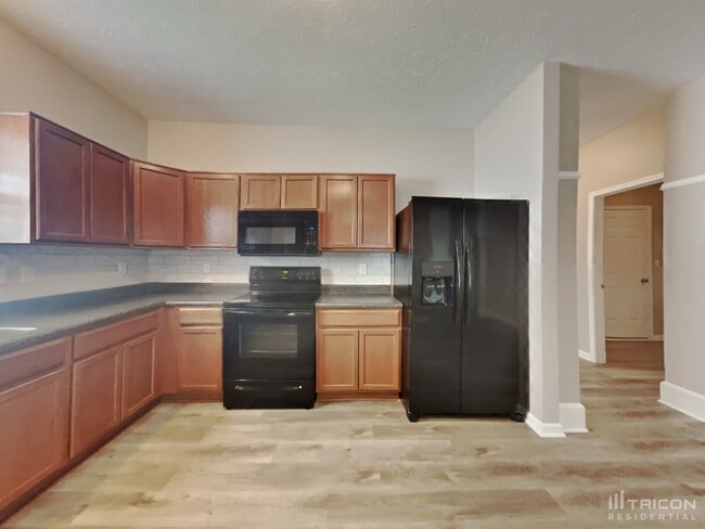 Building Photo - 4714 Angelica Dr
