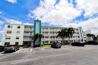 Building Photo - 3035 Exeter