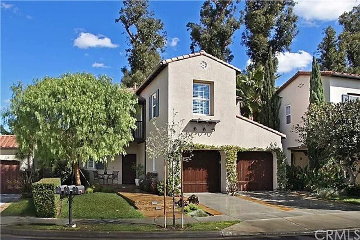 Foto principal - UPCOMING 4 BEDROOM 3 BATH NORTHWOOD ESTATE...