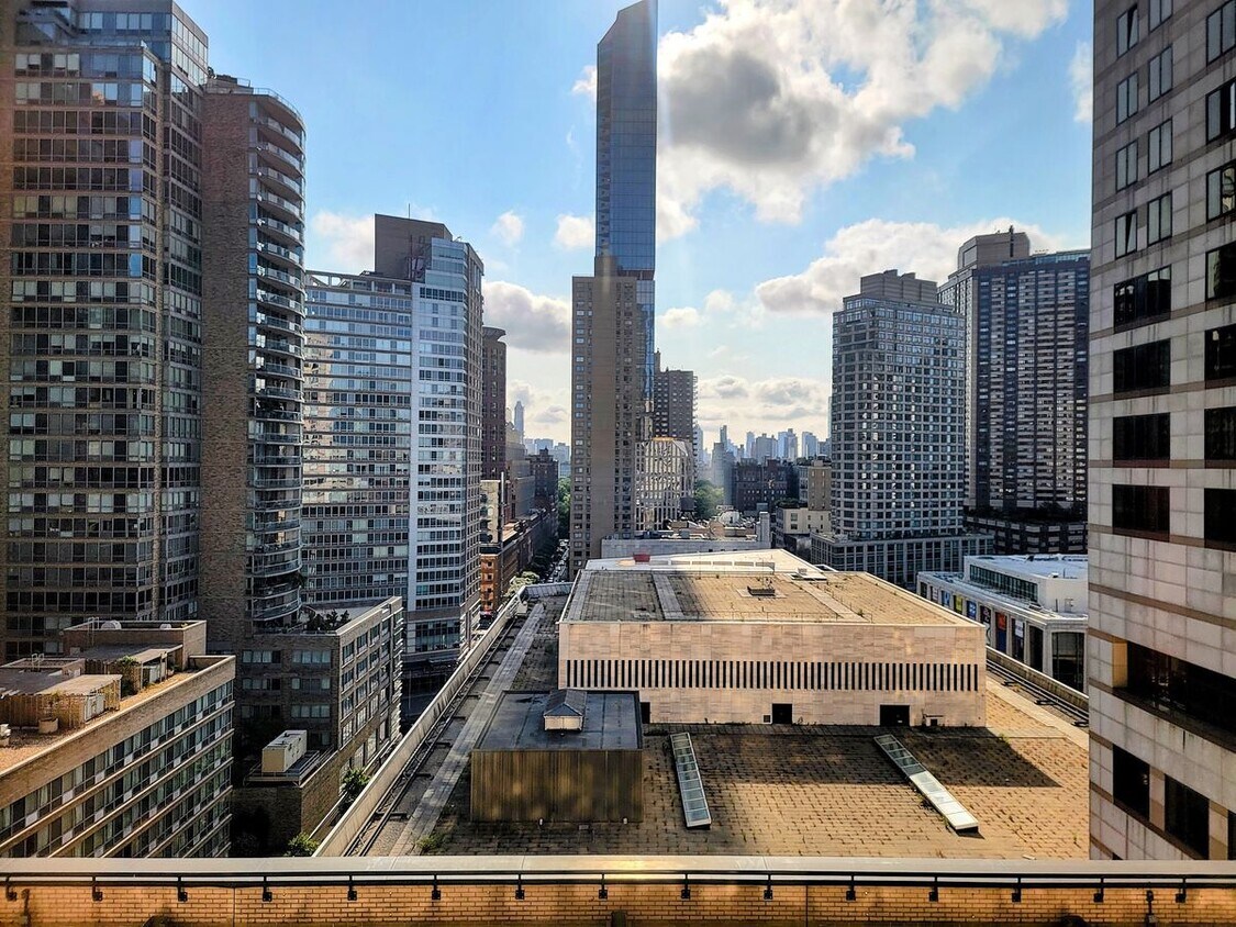 Primary Photo - WEST 66 STREET